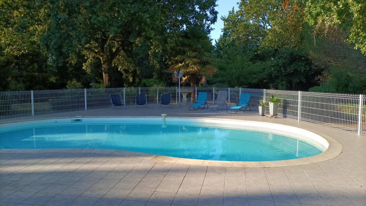 Villa 8 Personnes O Mes Anges Сен-Жулиен-ан-Борн Екстериор снимка