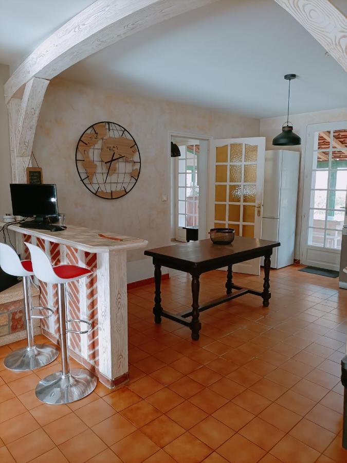 Villa 8 Personnes O Mes Anges Сен-Жулиен-ан-Борн Екстериор снимка