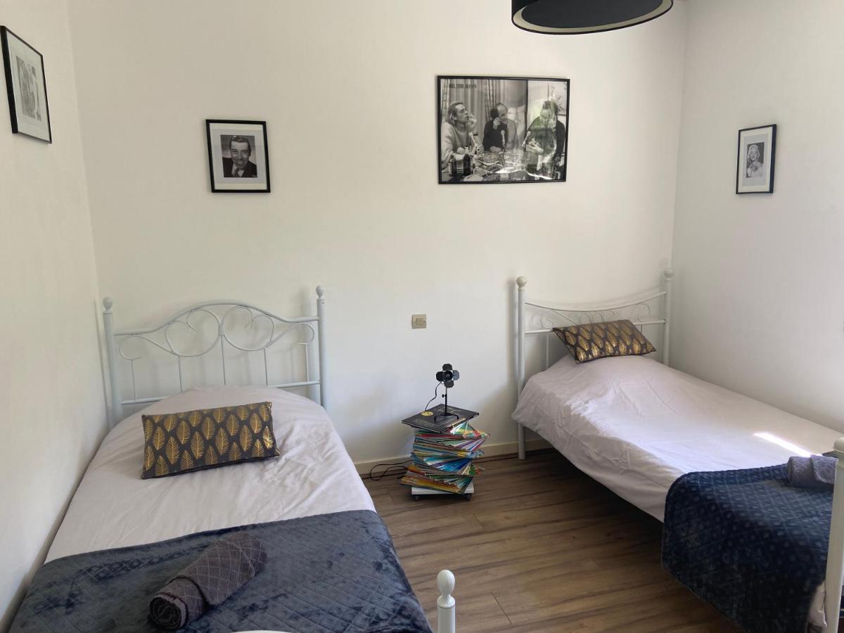 Villa 8 Personnes O Mes Anges Сен-Жулиен-ан-Борн Екстериор снимка